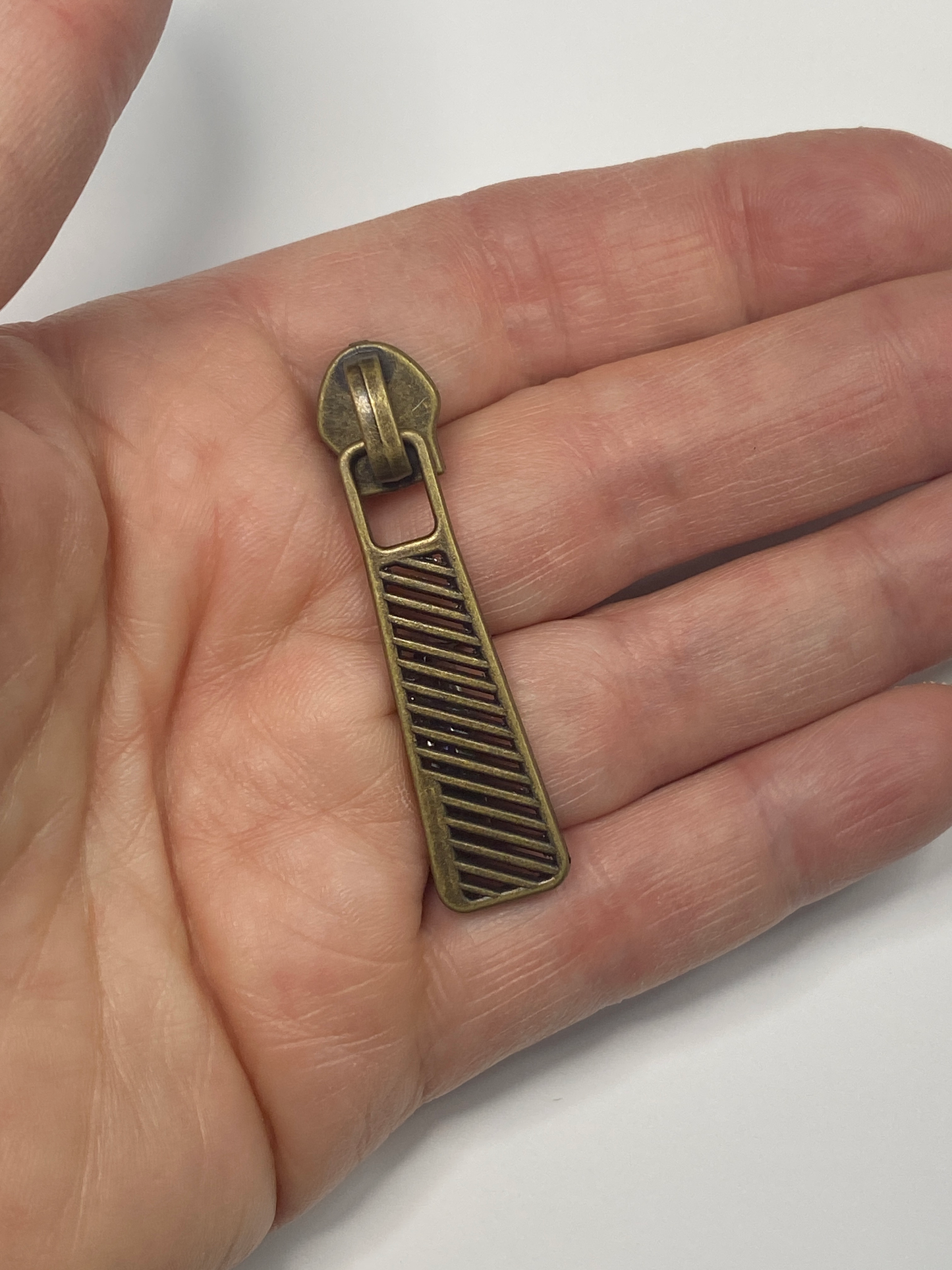 #5 coil zipper pull - Striped Flat Pull (LIMITED EDITION)