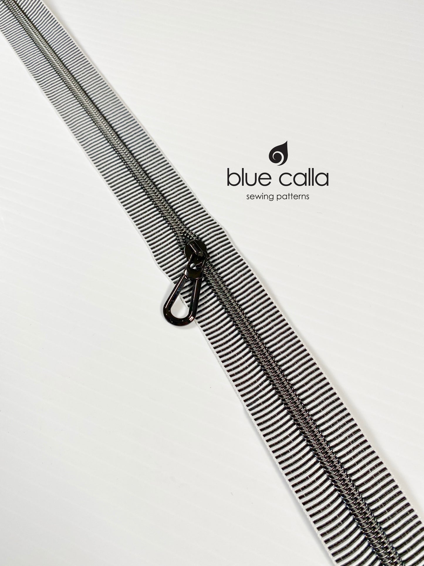 GUNMETAL COIL - BLACK AND WHITE STRIPE - #5 Metallic Nylon Coil Zipper