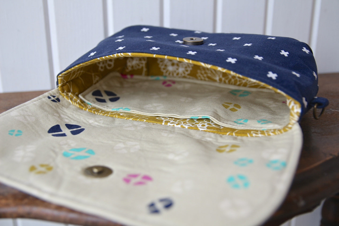 The Morning Glory Pouch - FREE PDF Sewing Pattern