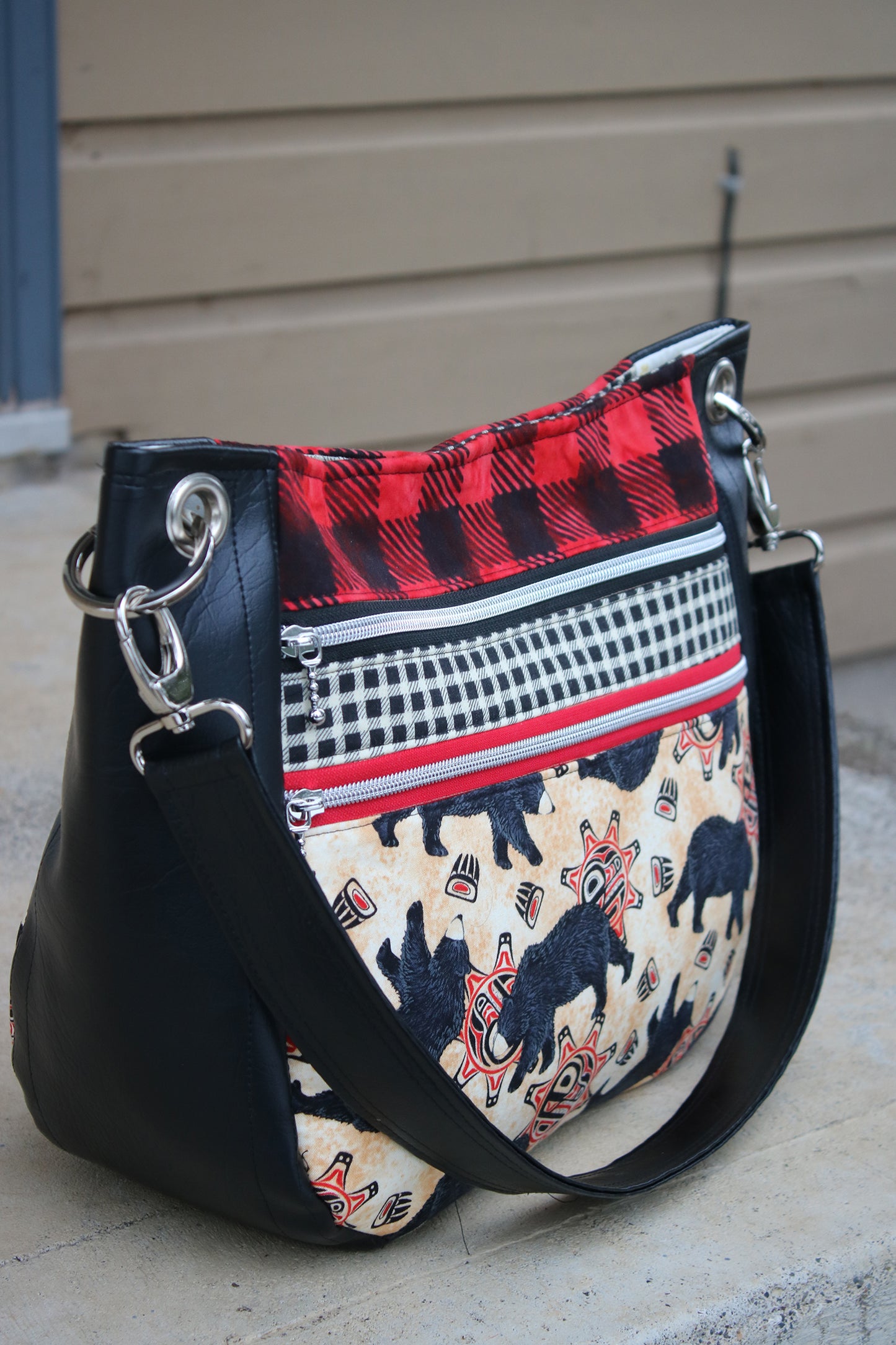 The Delphinium Hobo bag in 2 sizes - PDF sewing pattern