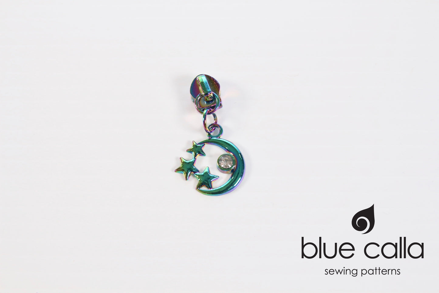 #5 coil zipper pull - Moon and Stars