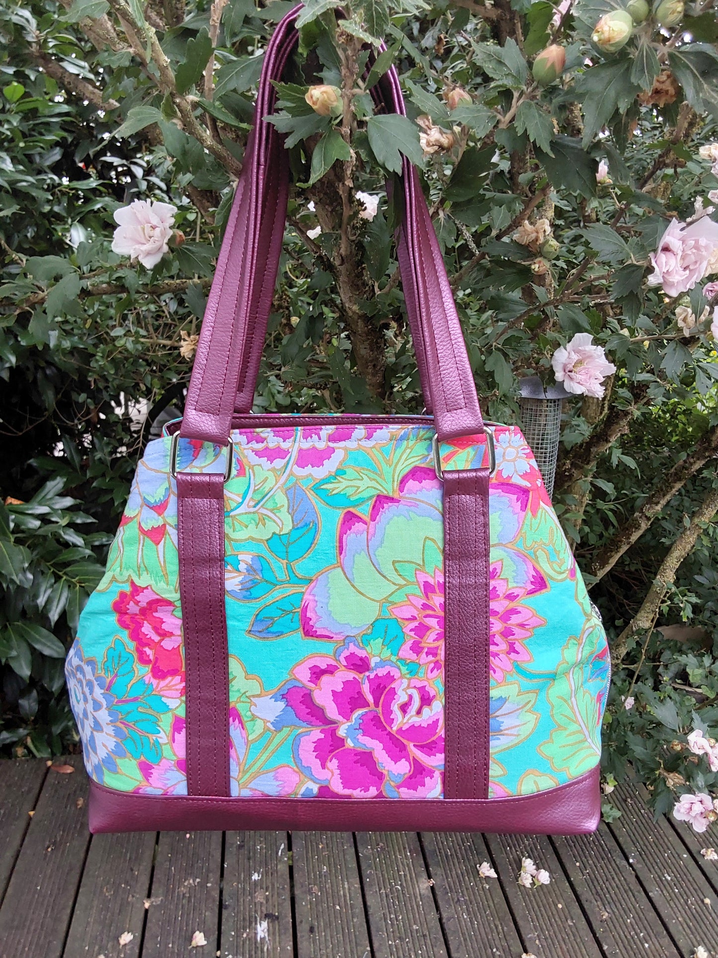 The Lisianthus Handbag - PDF Sewing Pattern