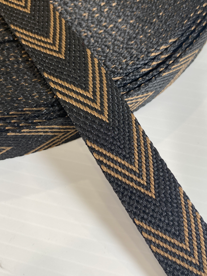 Jacquard Webbing - BLACK AND MILK CHOCOLATE HERRINGBONE - 1" wide