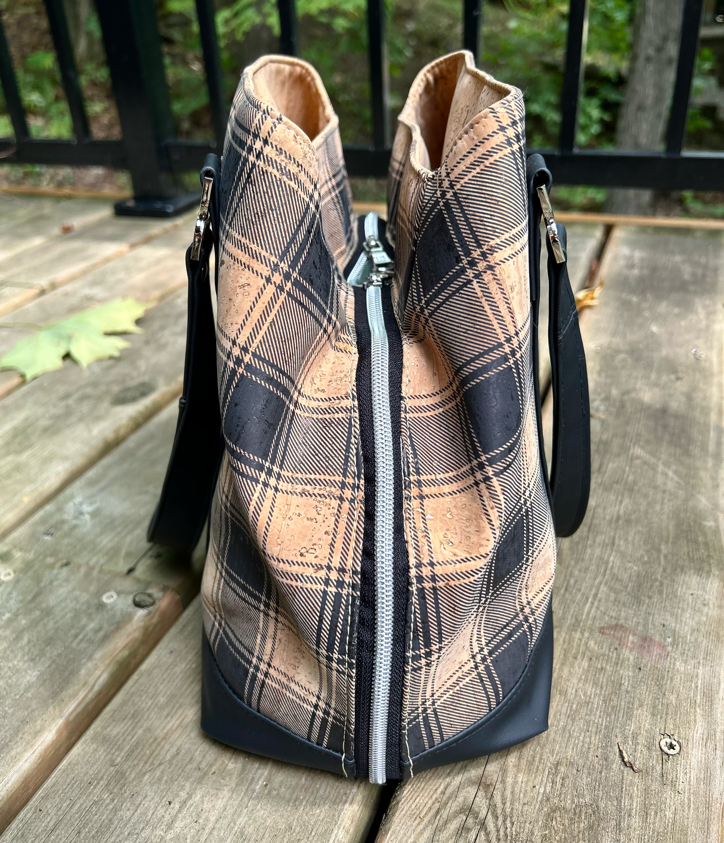 The Lisianthus Handbag - PDF Sewing Pattern