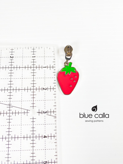 #5 coil zipper pull - Strawberry