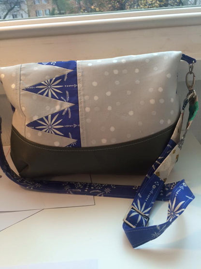 The Freesia Foldover Bag - PDF Sewing Pattern