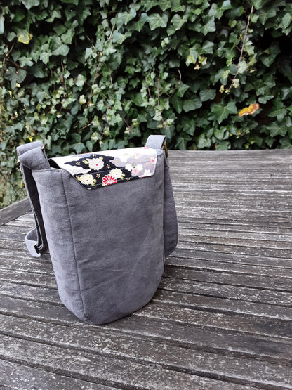 Campanula Cross Body Phone Bag - PDF sewing pattern