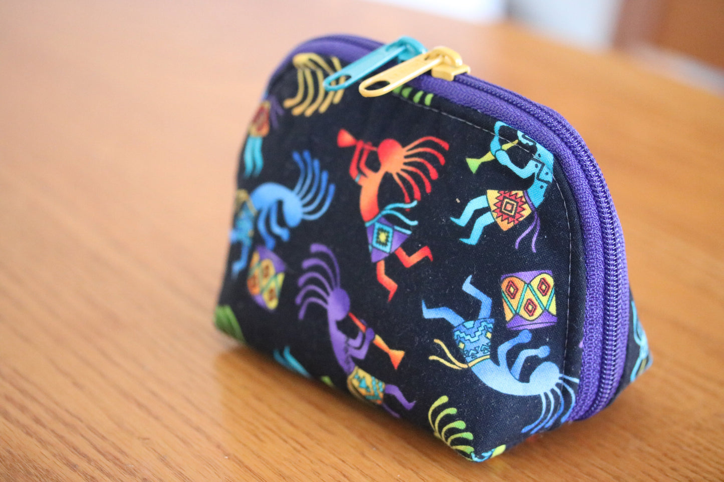 FREE The Crocus Oil Pouch in 2 sizes - PDF sewing pattern