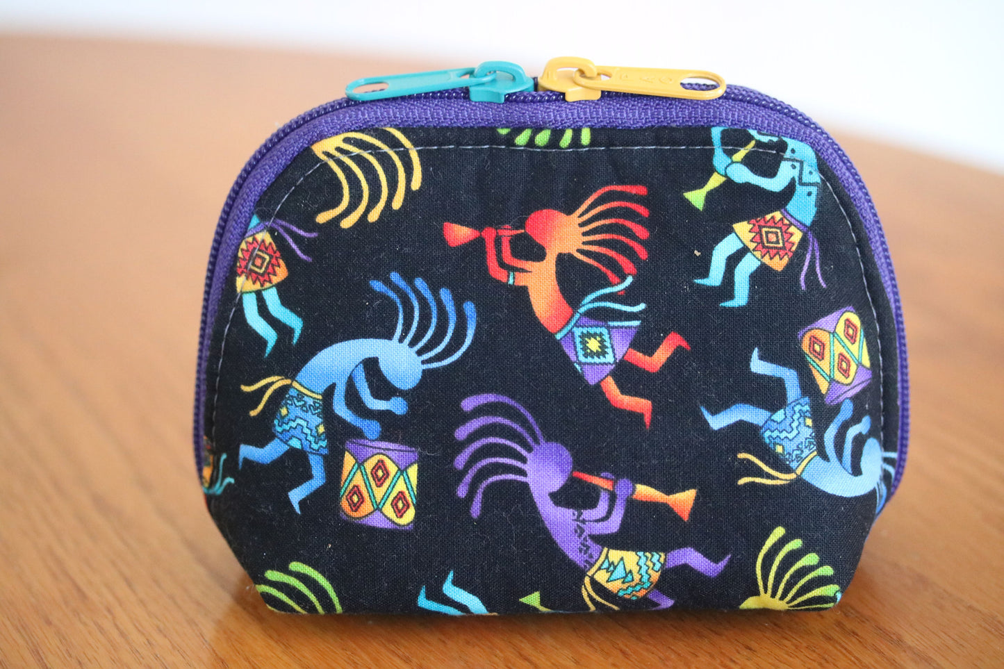 FREE The Crocus Oil Pouch in 2 sizes - PDF sewing pattern