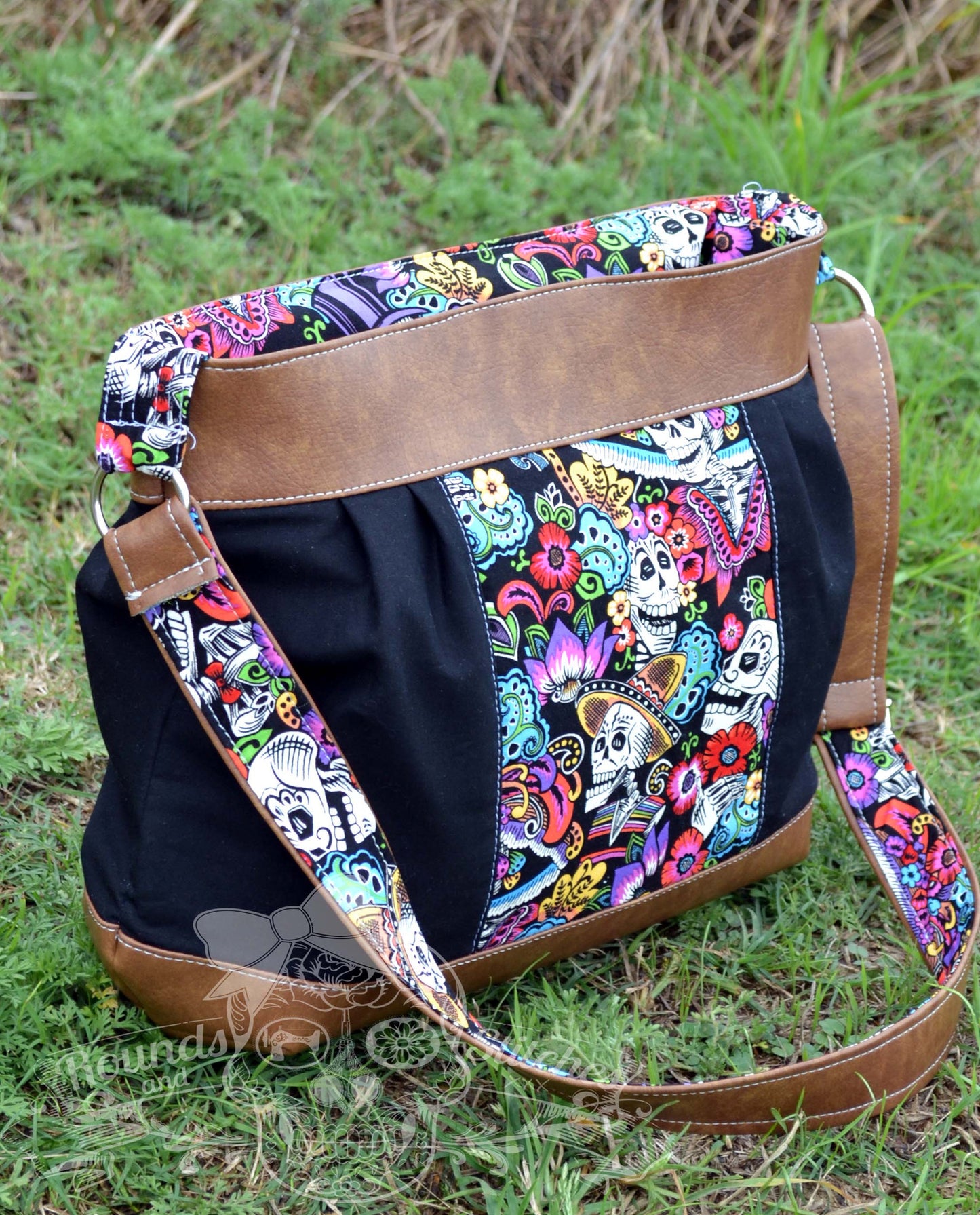 The Zinnia Zippered Panel Bag - PDF Sewing Pattern