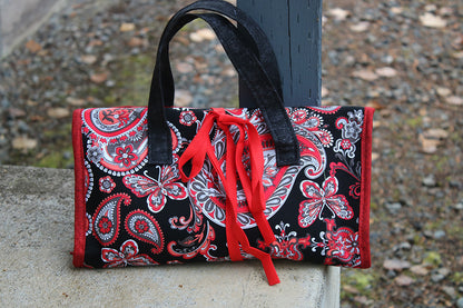 The Hibiscus Hanging Toiletry Bag - PDF sewing pattern