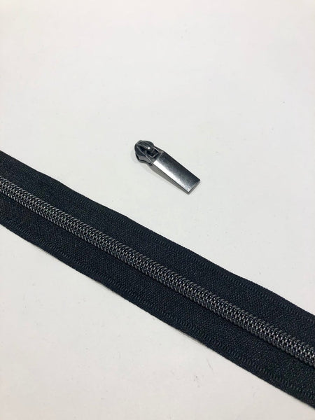 GUNMETAL COIL - BLACK - #5 Metallic Nylon Coil Zipper tape