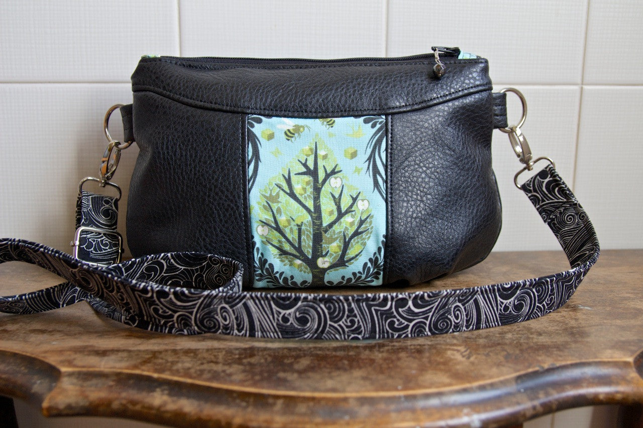 FREE The Gerbera Mini Crossbody Bag - PDF Sewing Pattern