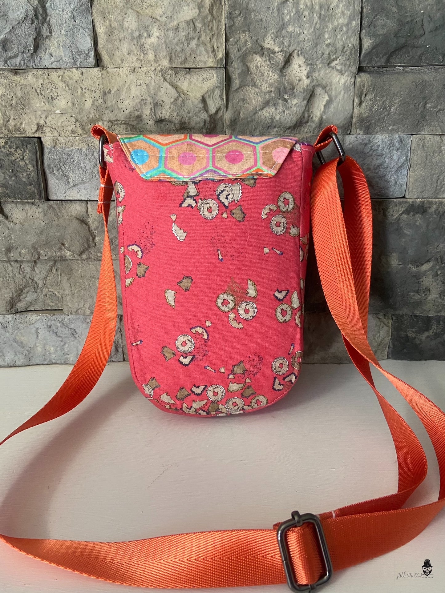 Campanula Cross Body Phone Bag - PDF sewing pattern