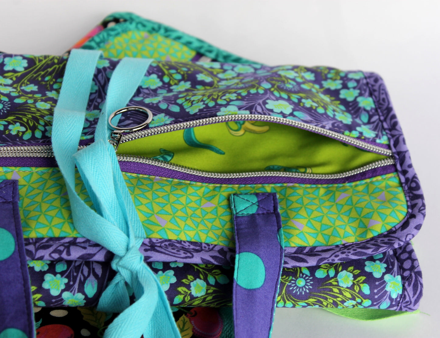 The Hibiscus Hanging Toiletry Bag - PDF sewing pattern