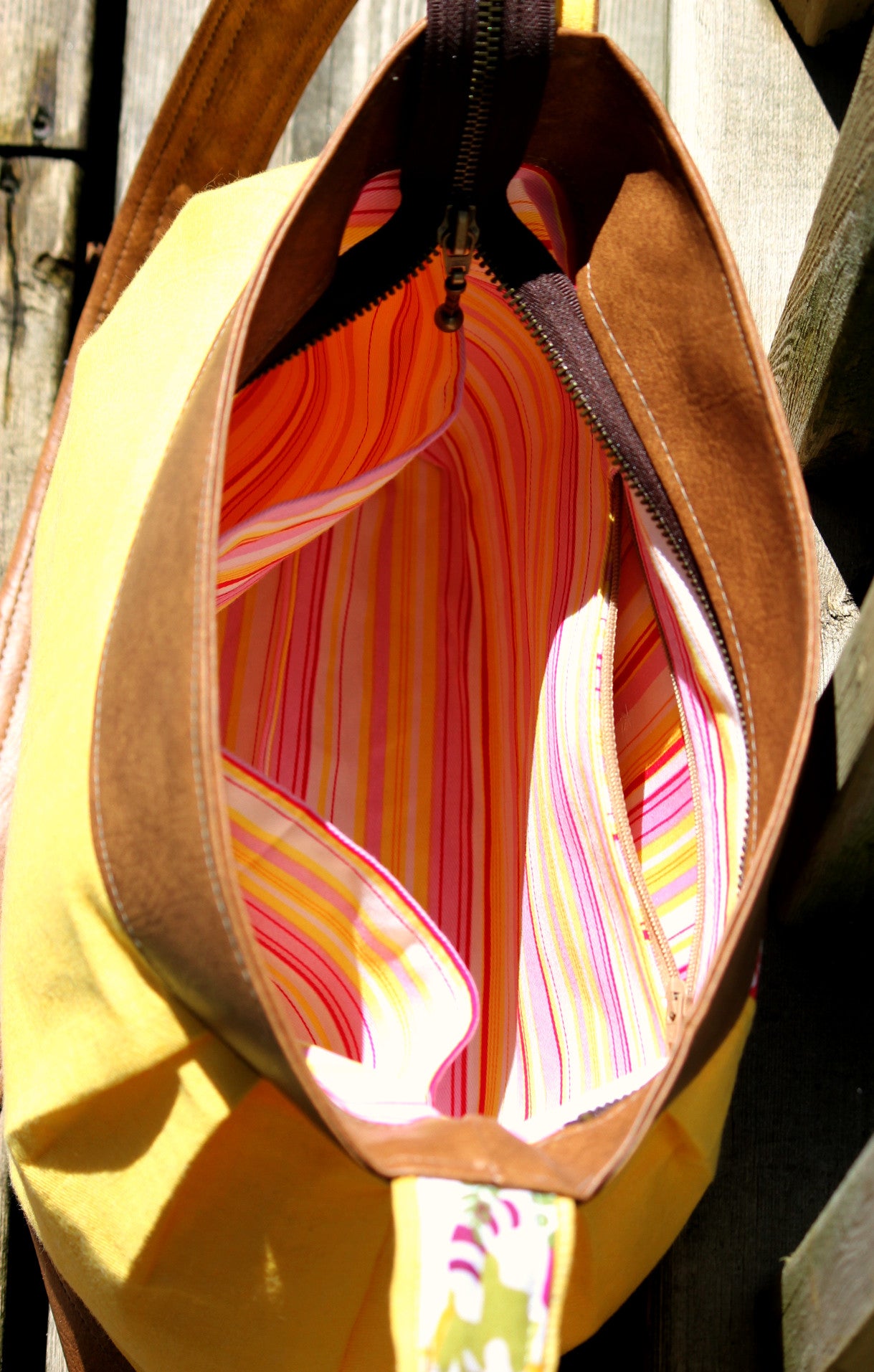 The Zinnia Zippered Panel Bag - PDF Sewing Pattern