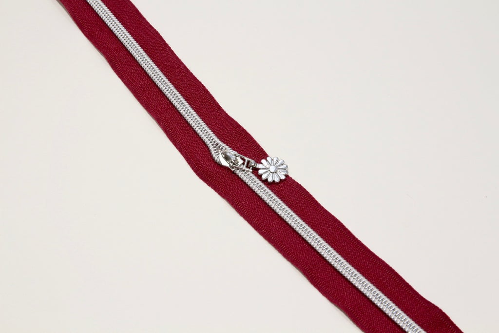 SILVER COIL - CRANBERRY - #5 Metallic Nylon Coil Zipper tape