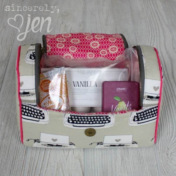 The Lavender Cosmetic Tote in 2 sizes - PDF Sewing Pattern