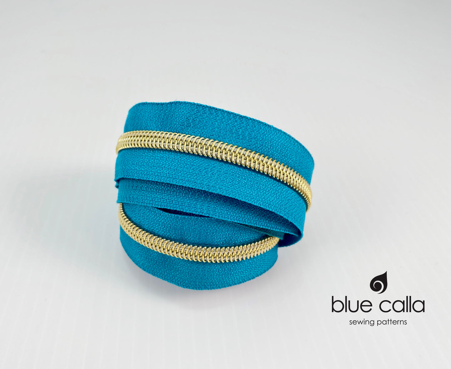 GOLD COIL - TURQUOISE - #5 Metallic Nylon Coil Zipper tape