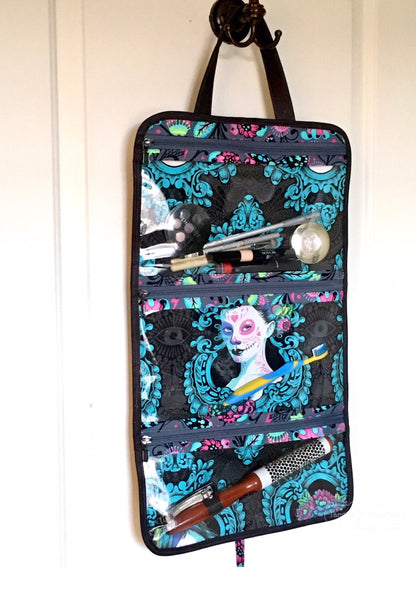 The Hibiscus Hanging Toiletry Bag - PDF sewing pattern
